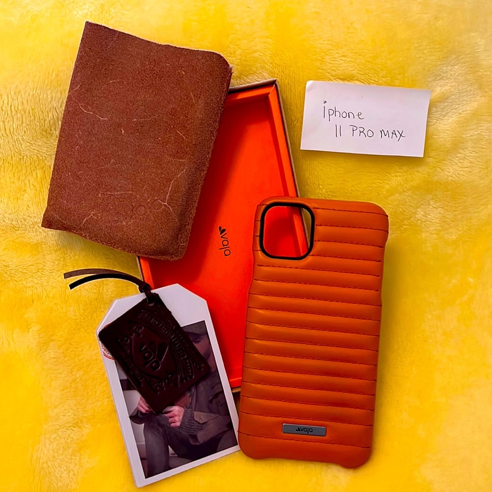 Apple iPhone, 11 Pro Max case grip rider, Amberglow quilted case